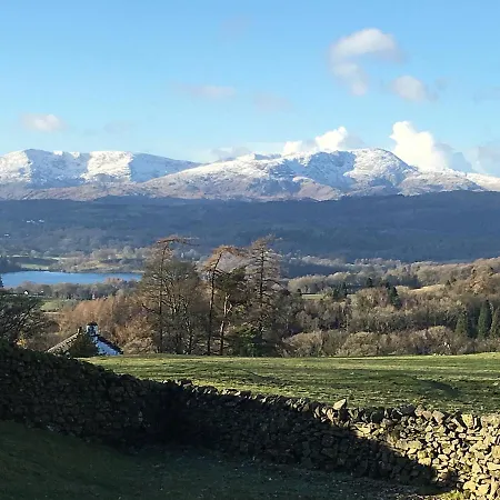 Canny Brow Barn קנדל