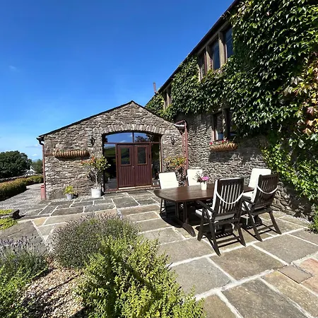 Canny Brow Barn Feriehus *