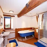 Canny Brow Barn *